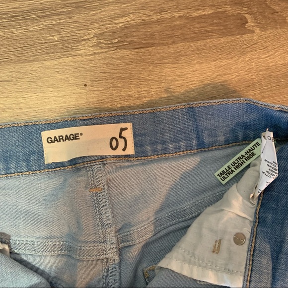 Ultra High Rise Jeans Shorts - Picture 3 of 3